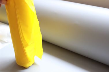 China 50m Polyester-Siebdruck-Druckmasche ISO 9000 für Druckbetrieb fournisseur