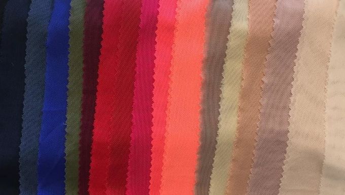 Weiche bloße drapieren Ausdehnungs-Maschen-elastische Gewebe-Masche kundengebundene Farben